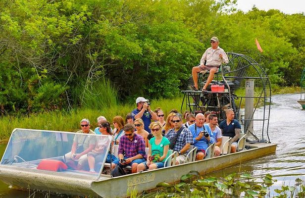 Miami: City Tour, Biscayne Bay Cruise and Everglades Airboat Ride