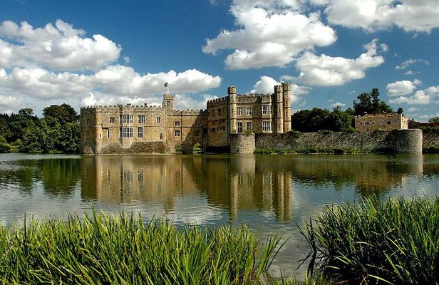 Leeds Castle, Canterbury, Dover, Greenwich Boat ride & snack pack