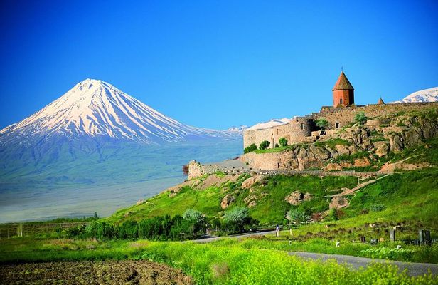 Group Tour to Khor Virap, Noravank,Birds Cave,Areni Winery (tour and tasting)
