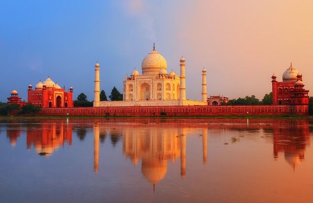Historical Agra Day Tour: Taj Mahal Sunrise, Agra Fort and Baby Taj