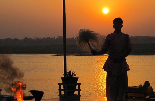 Varanasi Morning Boat Tour [RowBoat]