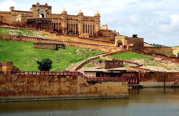 Private Day Trip to Jaipur from Delhi Amber Fort City Place and Hawa Mahal