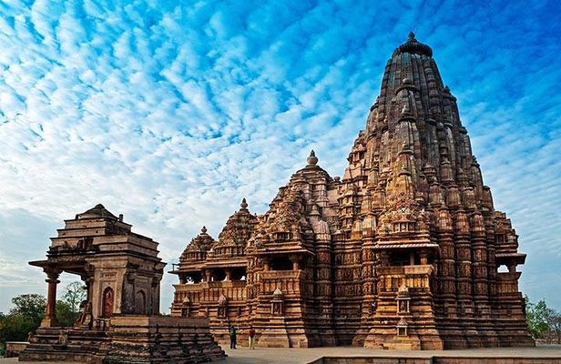 3-Day Tour to Khajuraho and Kamasutra Temple from Delhi by Train