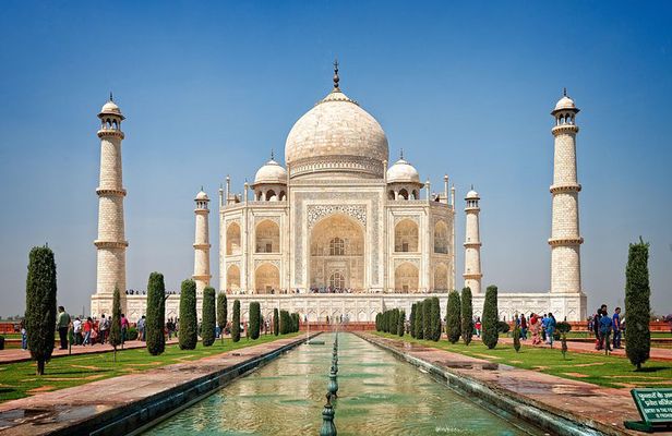 Day Trip to World's Greatest Monument of Love - Agra Tour from Delhi
