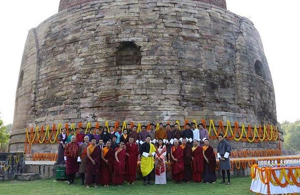 Private Tour: Full-Day Varanasi Tour including Sarnath and Evening Ganga Arti