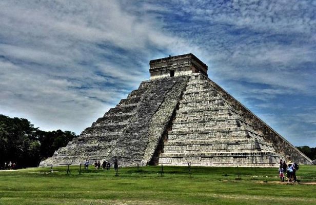 Chichen Itza Tour From Cancun and Riviera Maya