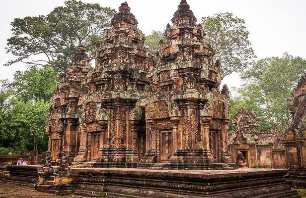 2-Day : Angkor Sunrise, Kompong Phluk Sunset & Banteay Srei Tour