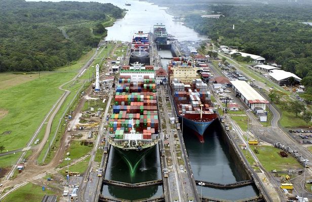 Fuerte Amador Shore Excursion: Private Full-Day Tour of Panama City and Canal