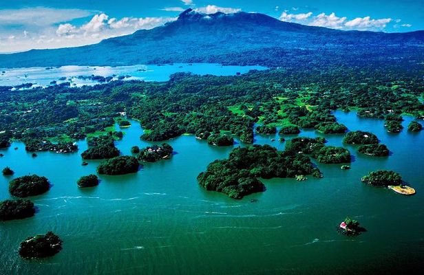 San Juan Del Sur Shore Excursion: Granada Colonial City and 365 Islets