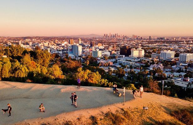 Hollywood Sunset Walk: Hidden Gems & Scenic LA Views