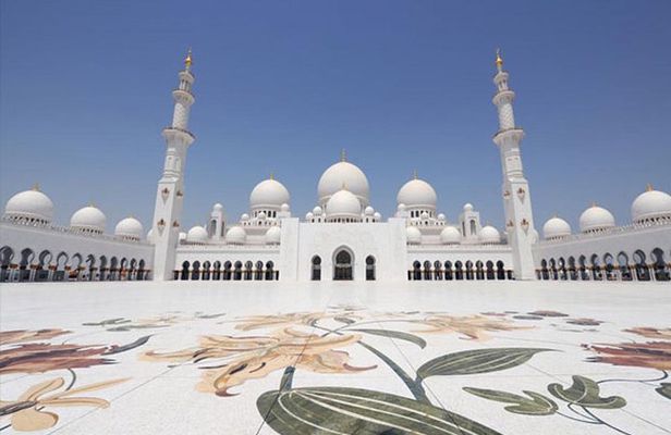 Abu Dhabi Grand Mosque and Heritage Village Day Trip from Dubai