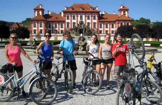 River & Park Bike Tour to Troja Chateau (Private small groups)