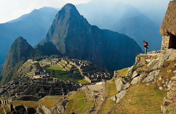 2-Day Tour: Sacred Valley and Machu Picchu by Train
