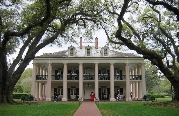 New Orleans Plantation Driving Tour