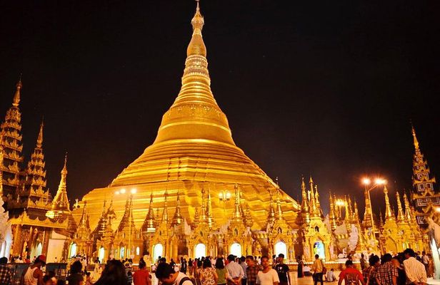 8-Night Myanmar Private Tour with Flights from Yangon