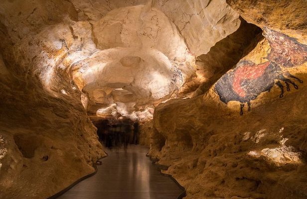 Lascaux IV Visit - Half Day Tour from Sarlat