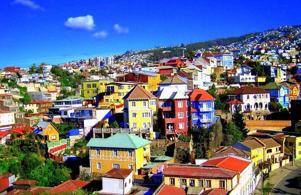 Valparaiso Port and Viña del Mar with Casablanca Wine Tasting