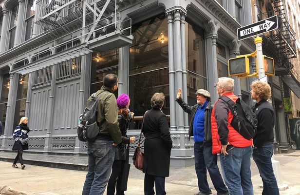 NYC Awesome Architecture Private Tour by Foot and Subway