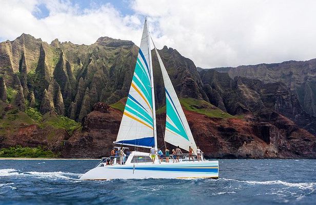 Na Pali Coast Kauai Snorkel and Sail