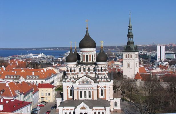 2-Hour Guided Walking Tour of Tallinn