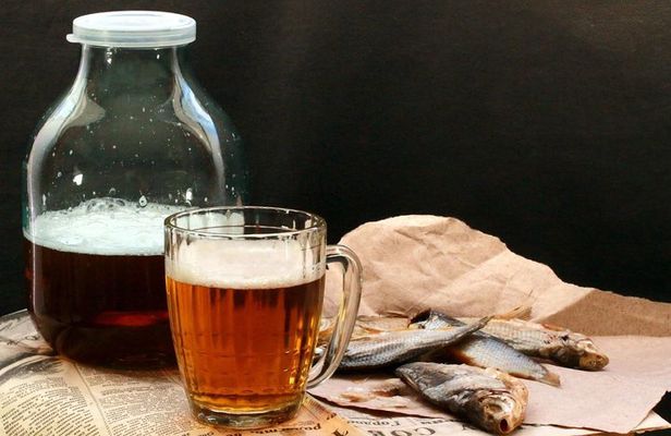 City tour and tasting of craft beers ciders and cheeses