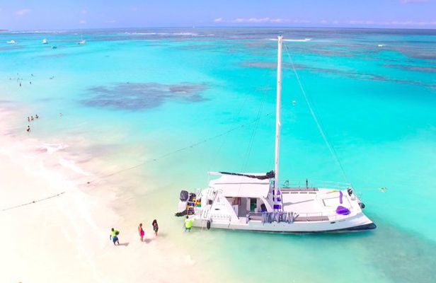 PACKAGE DEAL Catamaran- Snorkeling - Hooka Diving - Parasailing