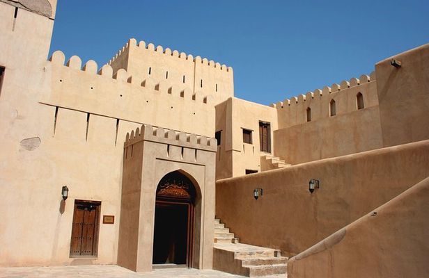 Day Tour to the Enchanting Forts of Nizwa