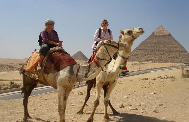 Full-Day Cairo Highlights Private Tour from Hurghada by Road