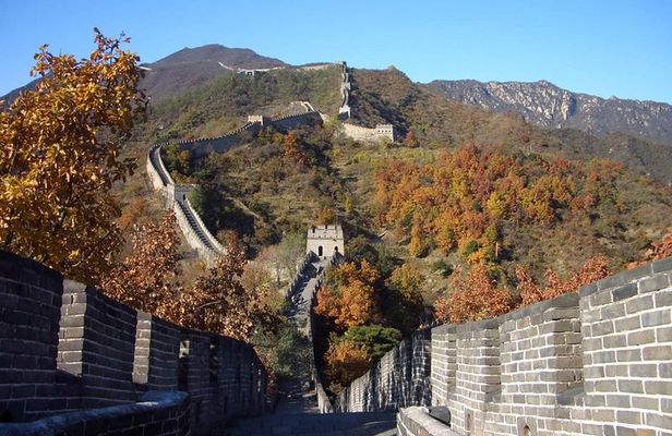 Private Half-Day Mutianyu Great Wall Tour including Round Way Cable Car or Toboggan