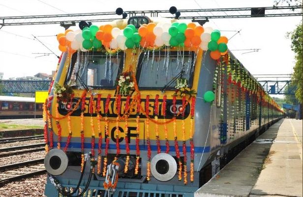 Private Full Day Taj Mahal Tour From Delhi by High Speed Gatiman Express Train