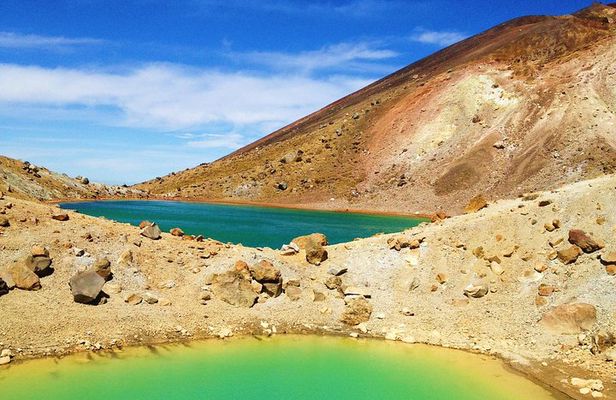 Tongariro Alpine Crossing Ketetahi Shuttle