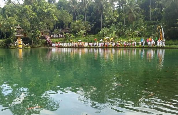 Taman Ayun Temple ,Monkey Forest , Mumbul Lake and Waterfall