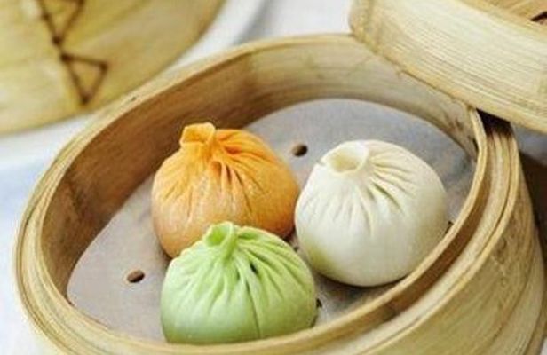 Cantonese Dim Sum Dinner with Pearl River Night Cruise in Guangzhou