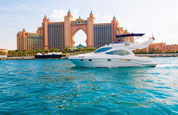 Luxury Yacht Cruise Dubai Marina Palm Jumeirah, Burj Al Arab, and Atlantis