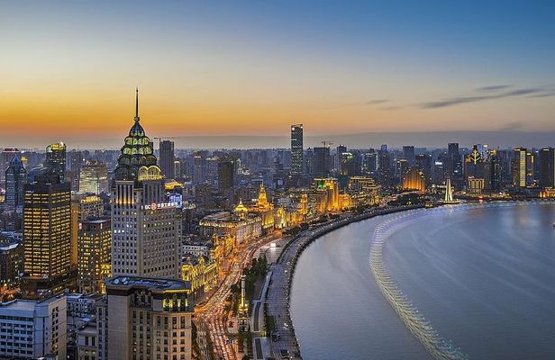 Shanghai Dusk Tour of the River, History Museum and Dinner