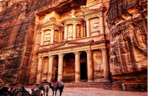 Private Full-Day Aqaba Shore Excursion to Petra and Little Petra