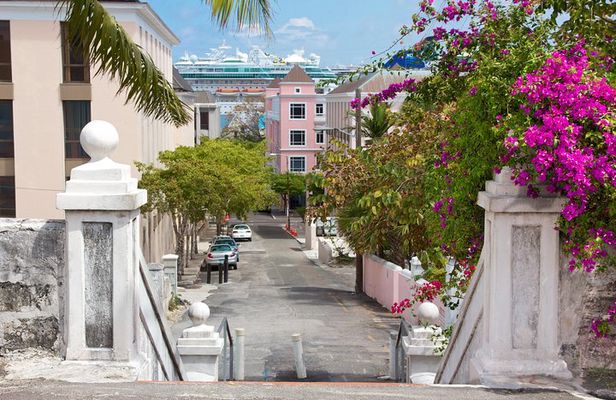Nassau Historical Walking Tour
