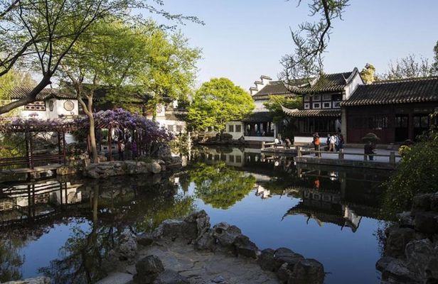 Private Full Day Tour to Suzhou and Zhouzhuang from Shanghai