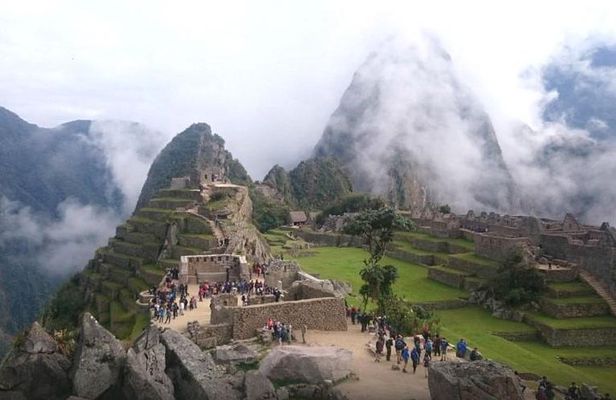 Cusco Sacred Valley and Machupicchu 4 Days