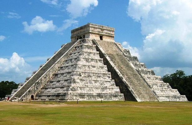 Chichen Itza the Original Tour from Cancun and Riviera Maya