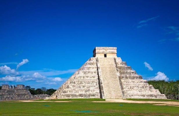 Chichen Itza Premier All-In-One Tour from Cancun and Riviera Maya