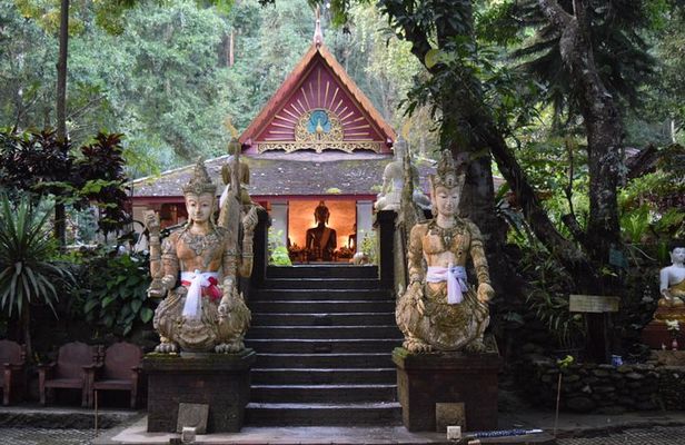 Half Day Doi Suthep Temple and Palad Temple (Private tour)