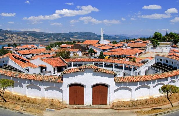 Private tour to Guatavita Lagoon and the legend of El Dorado