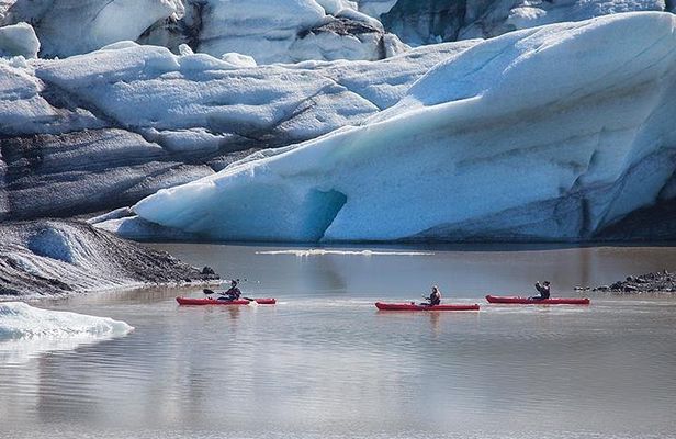 Kayaking on the Sólheimajökull Glacier Lagoon