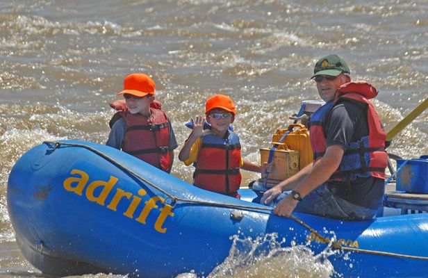 Colorado River Rafting: Afternoon Half-Day at Fisher Towers
