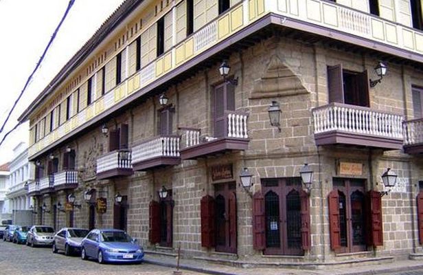 Private Half-Day Makati (Old Manila) with Intramuros