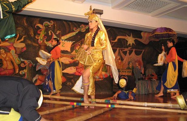 Cultural Dinner and Show in Manila