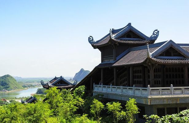 Full day Bai Dinh, Trang An and Mua Cave in Ninh Binh