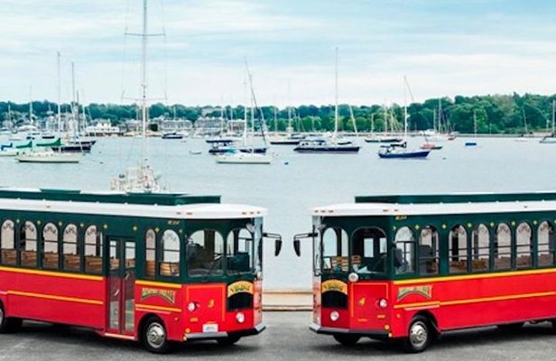 Newport Trolley Tour with Breakers Mansion - Viking Tours