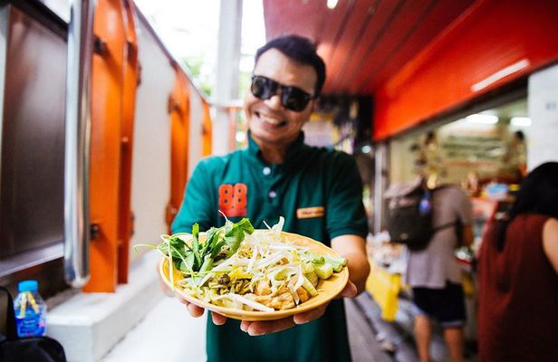Private Culinary Kickstart Tour of Bangkok with a Local